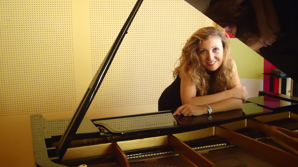 Mariangela Ungaro-pianist